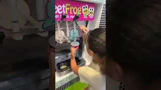 We love us some sweet frog!! #foodie #scarlettgray #scarlettandtiania