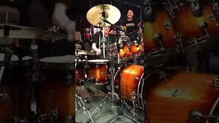 Peter Criss gives Eric Singer a Drum Lesson #kiss