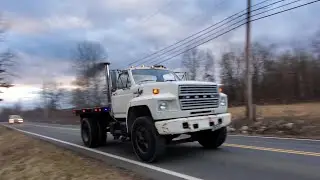 Full Throttle CAT DIESEL POWER 1985 Ford F8000 CATERPILLAR 3208T. TIRE CHIRPING LAUNCH and Full Pull