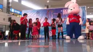 Gangnam style with robby rabbit mascot