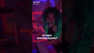 😎👉👉 usually around 5PM EST ayeee #smallstreamer #furrystreamer #vtuber #vrchat #vrchatfurry #twitch