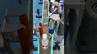 Juice bottle labeling machine