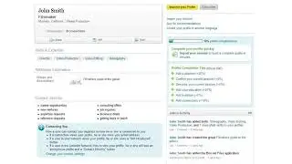Differences Between a Personal & a Public LinkedIn Profile