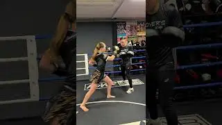Priveles bij Hoyer&rsquo;s gym!! #martialarts #kickboxing #fightclub #girl #fyp #viraal #shorts #reels