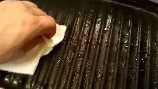 Cleaning the George Foreman Grill