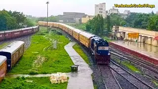 Evening trains at  Veraval Junction in Heavy Rain // VRL-PBR, VRL - RJT#indianrailways