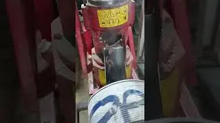 machine &agrave; pellet geotech 200 avec alimentation par melangeuse et tamisage des granul&eacute;s en sortie