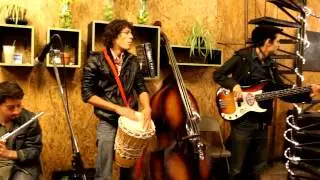 Centzontle Trio (Bitches brew - Miles Davis Cover)