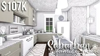 Suburban Family Home | Roblox Bloxburg | GamingwithV