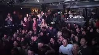 Teenage Dirtbag live performed by Northern Revival | 4-piece indie/rock band