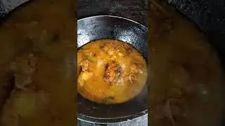 রুই মাছ দিয়ে টমেটো দিয়ে তরকারি, আলু দিয়ে সিম দিয়ে কাঁচা টমেটো দিয়ে বাঁধা কপি ভাজি।