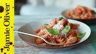 Classic Tomato Sauce | Super-Quick Pasta Sauces