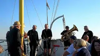 Peoria Jazzband på Ångaren Trafik 2025 / Whenever You´re, S:t Louis Blues, My Bucket´s , Sommersolen