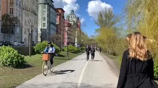 Stockholm Street life: Kungsholms  strand on a bike