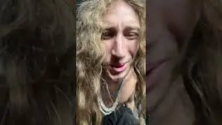 BluClovvr records &ldquo;Play-Doe&rdquo; unreleased song on live 
