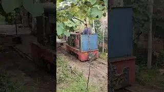 Testando a locomotiva Jung diesel 0-4-0