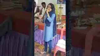 Muslim girl sings Lord Krishna devotional song in temple. kerala🥰