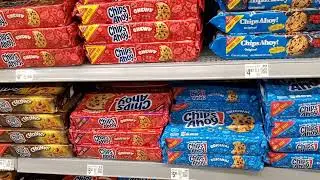 WOW! ASMR! EXPLORING NEW WALMART COOKIES AISLE! #amazing #asmr #walmart #new #deal