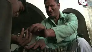 Pakistani mechanic says blindness is no roadblock to success