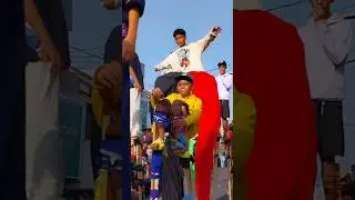 Gak Bahaya tah Atraksi kaki panjang karnaval trusmi 2023 #shorts#short#shortsvideo