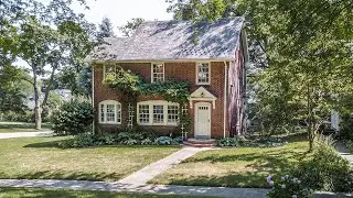 87 Nunda Boulevard // Cobbs Hill Neighborhood of Rochester, New York