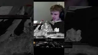 He is fighting ghoasts #gaming #darksouls #darksoulsremastered #streamer #clips #twitch #funny #meme