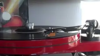 Pro-Ject RPM1 Carbon / Audio Technica AT120E