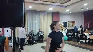 Що не ме ожениш мале ле - Ирена Станкова 