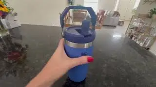 Beautiful color and convenient handle