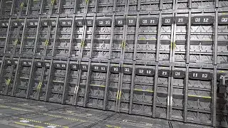 I BOUGHT BIG HANGAR DIORAMA ! - MECHANICAL CHAIN BASE HANGAR MODEL KIT