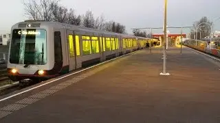 RET Metro 3*Type B op 2*Type SG3 door Capelsebrug naar De Akkers en Remise 's-Gravenweg