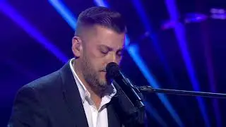 Kökény Attila végre Tóth Gabitól énekelhetett - www.szenzaciosnegyes.hu