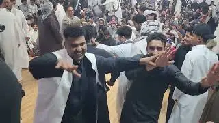 الفنان حامد باعبود ياساري الليل من سمر وشعبنة ال شبام ليلةامس بالرياض🦜🌴💚❤️