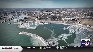 SMALL TOWNS: &lsquo;Malibu of the Midwest&rsquo; Sheboygan a popular Wisconsin surf spot