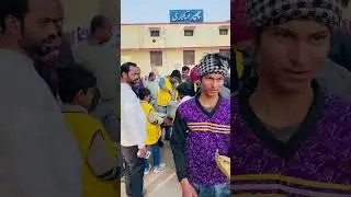 Give Food To Poor Kids | Poor People Help Video | Helping Poor People | Helping Video Shorts #shorts