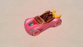 Hot Wheels Princess Peach (2016 Super Mario Character Car)