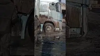 truck front pressure washing #asmrcleaning #satisfying #satisfyingvideos