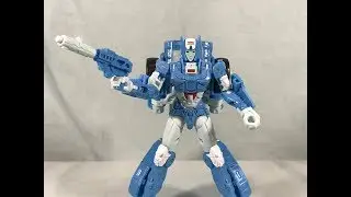 Transformers Siege Deluxe Class Chromia Review