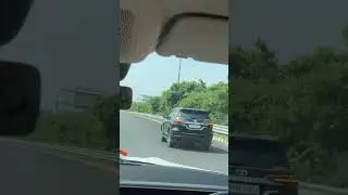 Mercedes GLS 400d V'S Fortuner || #driving #fortuner #mercedes