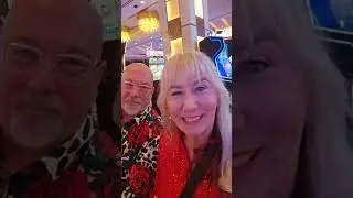 PALAZZO AT VENETIAN! Kris & Ginger Vegas Live!