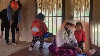 The mother fell ill again and fainted, the little girl and the engineer were worried.