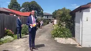 Live Auction @ 2/62 Woornack Road, Carnegie
