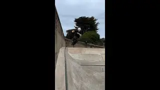 Harvey flowing on the new AOSV6 Will Scott deck #Scootering #Aosv6 #skatepark