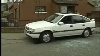 Johnny 'Mad dog' Adair murder attempt by the IRA with AK-47s, Shankill road, 6th March 1993