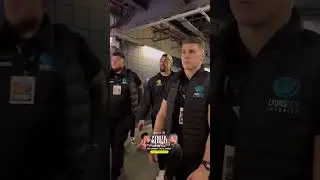 Joseph Parker arrives to a huge fight night at the O2 🔥