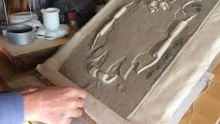 Tutorial - Modellare la creta - Stemma araldico modellato con argilla