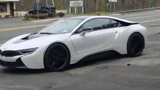 BMW i8 Black Wheels