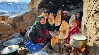 Rural Style Bread Recipe🍞 |Village Life in Afghanistan| Special Village Naan with Tea and Milk