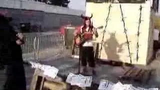 Grum Lee - Digging The Grave