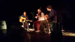 Trio Barbar, 